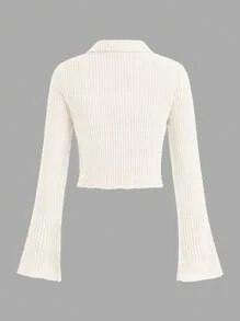 SHEIN Girlism Camiseta de niñas adolescentes de manga acampanada con cuello vuelto, de punto acanalado sólido con parche metálico