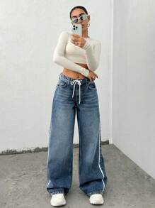 EURMUSE LOW WAIST STRIPE DETAILED WIDE LEG JEAN - Medium Wash - View 1