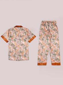 Manfinity ChillVibe 男士佩斯利印花短袖睡衣套装 - 彩色 - 查看 2