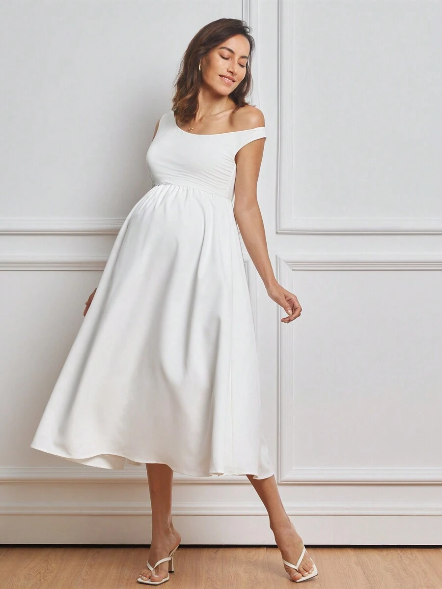 MaterniWear 孕妇不对称领口长款优雅连衣裙 - 白色 - 查看 1