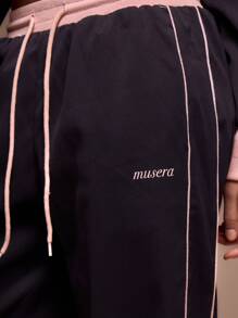 低腰抽绳撞色滚边“Musera”印花直筒慢跑裤，夏季可爱街头风度假时尚优雅款