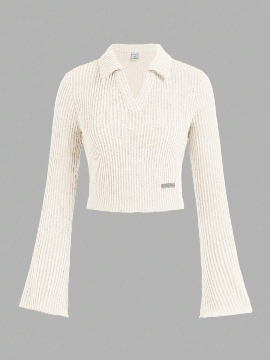 SHEIN Girlism Camiseta de niñas adolescentes de manga acampanada con cuello vuelto, de punto acanalado sólido con parche metálico