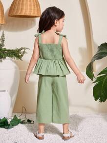 SHEIN Leap Crew Set de 2 piezas para niñas jóvenes que incluye top con tirantes y dobladillo A y pantalones anchos casuales bordados. Adecuado para uso diario de niñas, festivales, eventos familiares y ocasiones especiales, regreso a casa, primavera y verano, perfecto para vacaciones. - Verde - Ver 2