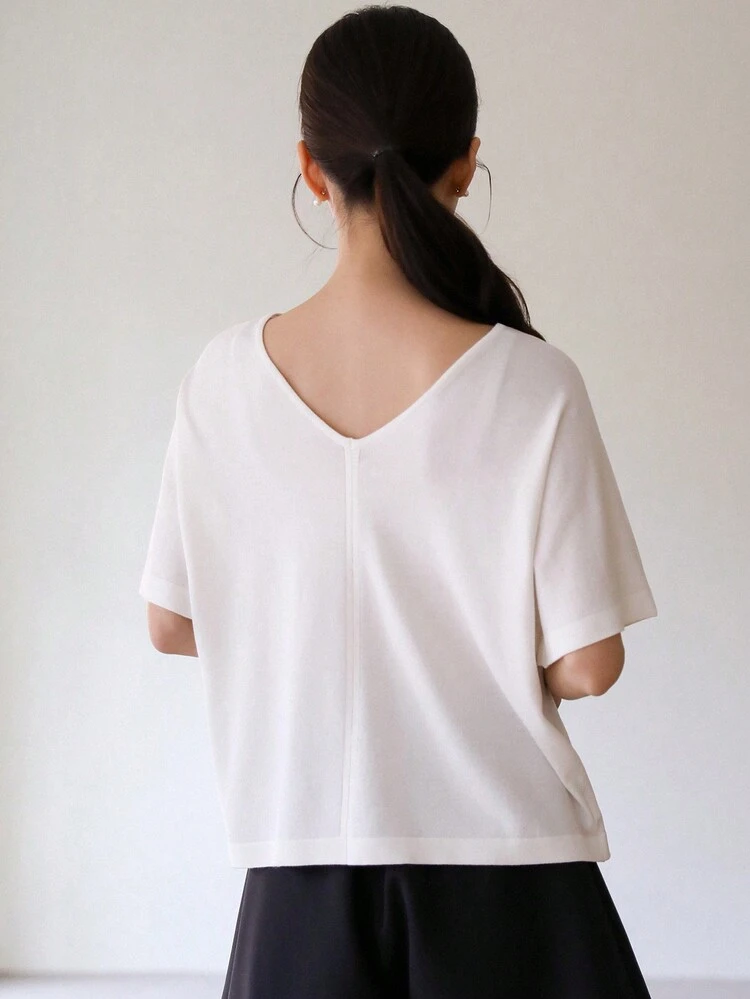 Commuter Leisure Spring And Summer Solid Color Loose Short-Sleeved V-Neck Ladies Knitted Top