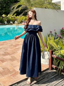 DAZY 女士不对称肩部短袖牛仔长裙，荷叶边，露肩上衣，度假风 - 中等水洗藍 - 查看 1