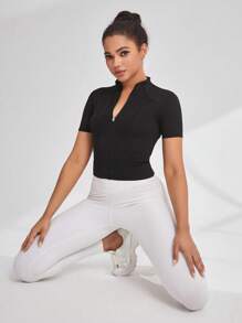 Easithlete 女款運動立領短袖夾克,修身版型,性感迷人,適用於跑步、健身、戶外活動 - 黑色 - 查看 6