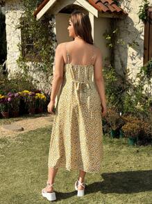 SHEIN EZwear Plus Size Women's Yellow Ditsy Floral Ruched Sleeveless Vacation Dress