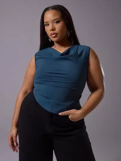 MUSERA 大码修身露背垂褶高领上衣，适合约会、闺蜜聚会、性感装扮、度假、各种场合、婚礼宾客、春夏假日等。