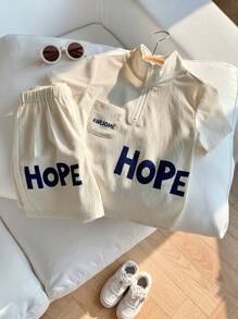 SHEIN 男童休闲字母印花短袖 T 恤和短裤两件套服装，时尚实用风格，适合儿童服装、男童服装、返校、生日派对、日常穿着、上学、旅行、运动、春夏季 - 白色 - 查看 2