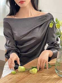 DAZY Blusa elegante de mujer con cuello asimétrico y cintura, manga larga, top con hombros descubiertos, tops para salir - Gris - Ver 1