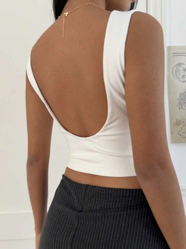 SHEIN EZwear 綿ホワイトパッド入りクロップドキャミソールトップ、春