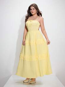 SHEIN MOD 大码黄色露背荷叶边连衣裙，适合约会、度假、野餐