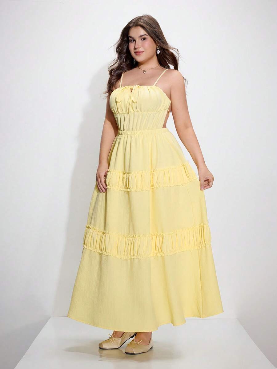 SHEIN MOD 大码黄色露背荷叶边连衣裙，适合约会、度假、野餐
