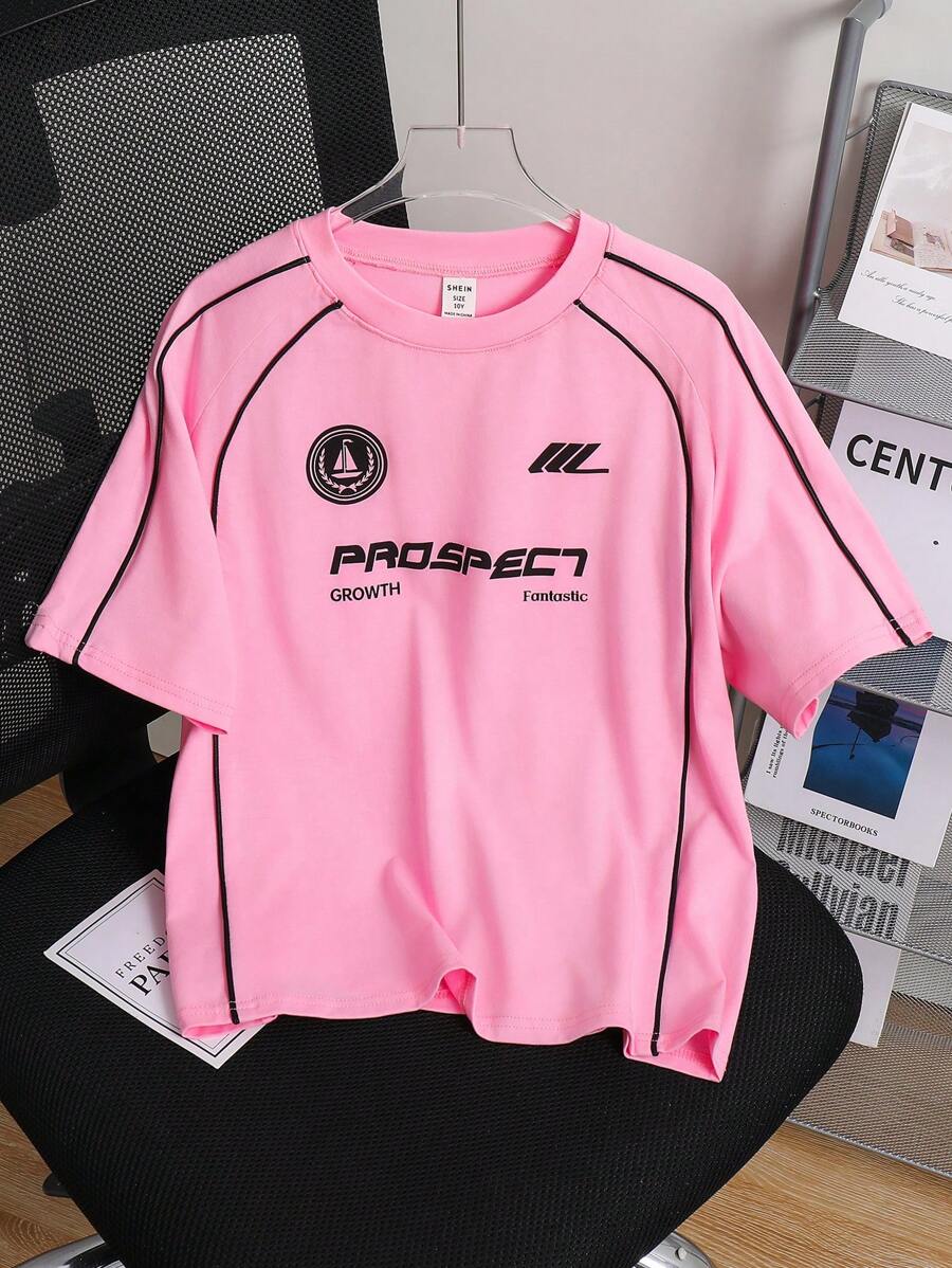 SHEIN Leap Crew 1pc Tween Boy Comfortable Daily Versatile Loose Fit Japanese And Korean Style Minimalist Fashion Racing Style Casual Pink Round Neck Short Sleeved Top T-Shirt, Suitable For Spring And Summer Seasons, Daily Life, Sports, Campus, Gatherings, Festivals, Performances, Photography, Back To School Season