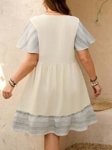 SHEIN LUNE SHEINLUNE Plus Size Women's Dual-Tone Black & White Plaid Ruffle Trim Midi Dress Spring Outfits For Women Summer Outfits For Women Summer Clothes Easter Outfit Women Western Wear Women Cotton - Black and White - View 2