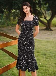 Vintamour Robe d'été élégante vintage à fleurs pour femme, avec manches courtes, col carré et coupe évasée. Tenues de vacances, vêtements d'été pour femme, robe noire, robes d'été pour femme, robes élégantes pour invités de mariage, vêtements d'église pour femme, longues robes pour femme, robe de vacances, vêtements d'été, tenue de croisière, robes de printemps à fleurs