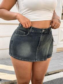 Flirla 大码休闲牛仔短裙，简约时尚，适合日常穿着