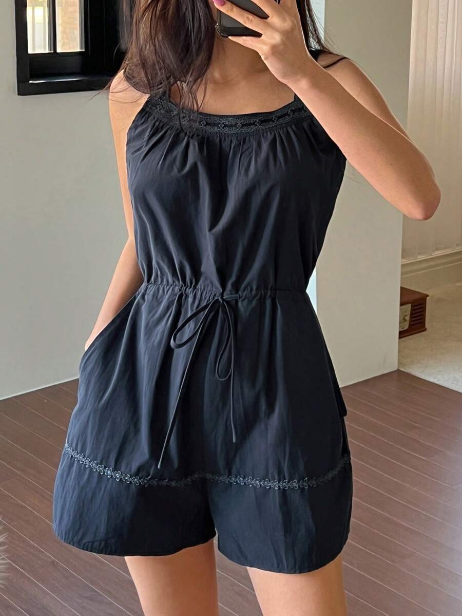 DAZY 蕾丝拼接束腰短款连体裤女士家居服睡衣 - 藏蓝色 - 查看 1