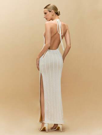 Poéselle Damklänning med textur och slits i sidan, öppen rygg