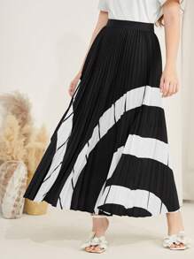 SHEIN Teen Girl Elegant Elegant Daily Commute Business Black & White Pattern Pleated A-Line Skirt For Summer,Parties,Music Festival,Graduation Season,Commute,On Vacation,Elegant,Homecoming,Summer Vacation - Black and White - View 6