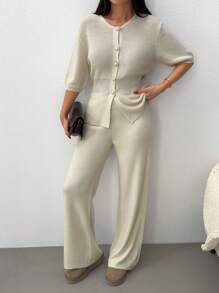 EURMUSE 女士纯色前扣罗纹针织开衫和毛衣裤套装 - 米色 - 查看 3