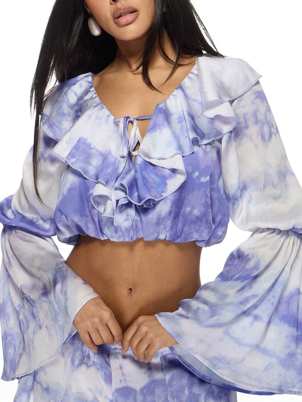 MISSGUIDED ラッフルタイダイ2ピーススーツ サテンクロップトップとショーツ マッチングセット フェスティバル夏ビーチバケーション パーティーアウトフィット