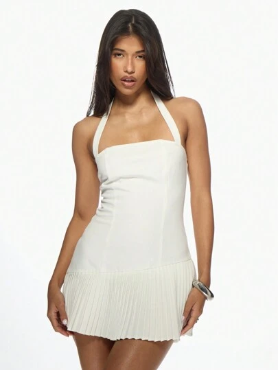 MISSGUIDED Pleated Tennis Style Halter Neck Mini DressMISSGUIDED