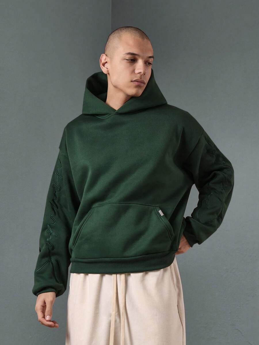 SUMWON 优质超大套头连帽衫，袖子刺绣细节，休闲运动家居服，冬季秋季必备街头服饰，都市时尚