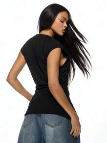 MISSGUIDED Sleeveless Fitted Top With Cinched Waist Detail Sleek High Neck Design Modern Professional Office Wear Summer Minimalist Fashion Statement Evening Party Wear - Black - View 2