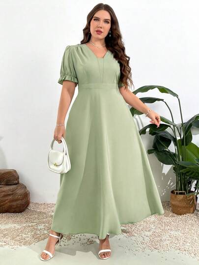SHEIN Privé Plus Size Women Elegant Romantic Green Spring/Summer Casual Dress With Pockets