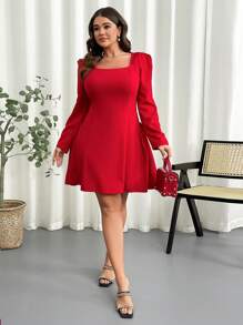 SHEIN Privé Robe moulante avec volants et manches longues, amour de la Saint-Valentin, soirée de rendez-vous élégante, mini-robe rouge unicolore en forme de A à manches bouffantes, sexy et gracieuse