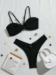 SHEIN Swim Ensemble de bikini avec top court ajustable en métal noir sexy à croisillons, et string à fine bretelle. Tenue de plage d'été pour vacances à la plage.