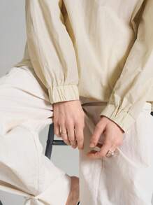 Ontre Vêtements de femme casual urbains et d'extérieur, combinaison de printemps 2025 casual avec capuche et protection solaire, beige avec capuche et poignets élastiques, design quotidien avec fermeture éclair, capuche et poignets élastiques