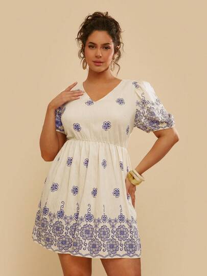 Travachic 大码女式复古 V 领泡泡袖碎花休闲度假春夏短款公主裙