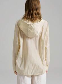 Ontre Vêtements de femme casual urbains et d'extérieur, combinaison de printemps 2025 casual avec capuche et protection solaire, beige avec capuche et poignets élastiques, design quotidien avec fermeture éclair, capuche et poignets élastiques