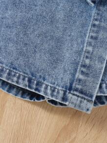 SHEIN Baby Girls New Fashion Denim Shorts, Stylish Skort Design With 3D Bow Decor, Light Wash Casual Everyday Versatile Denim Skirt-Shorts, Spring/Summer New Arrival - Light Wash - View 5