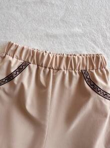 SHEIN Young Boys 2 Pieces Outfit: Loose Fit Crew Neck Sweatshirt In Apricot, Casual & Comfortable, Elastic Waist Shorts In Apricot, Simple & Stylish, Suitable For Outdoor Activities, Spring