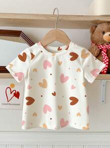 SHEIN 年轻女孩休闲复古心形图案短袖圆领 T 恤，适合夏季