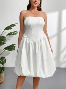 Firerie Vestido Curto Aderente para Mulheres Plus Size, Design Elástico no Busto, Babado na Barra, Sem Mangas, Elegante e Romântico, Para Primavera/Verão - Branco - Visão 2