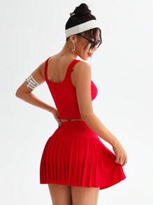 Easithlete Women's Solid Color Square Neck Tank Top & Pleated Shorts Sports Set - Red - View 2