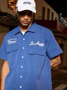 PAVTROS 男士宽松短袖纽扣衬衫，口袋装饰休闲衬衫，男士蓝色平摆简约标语印花休闲衬衫，休闲版型衬衫，街头服饰，休闲运动服，节日礼物，说唱歌手，INS 搭配单品，男友礼物