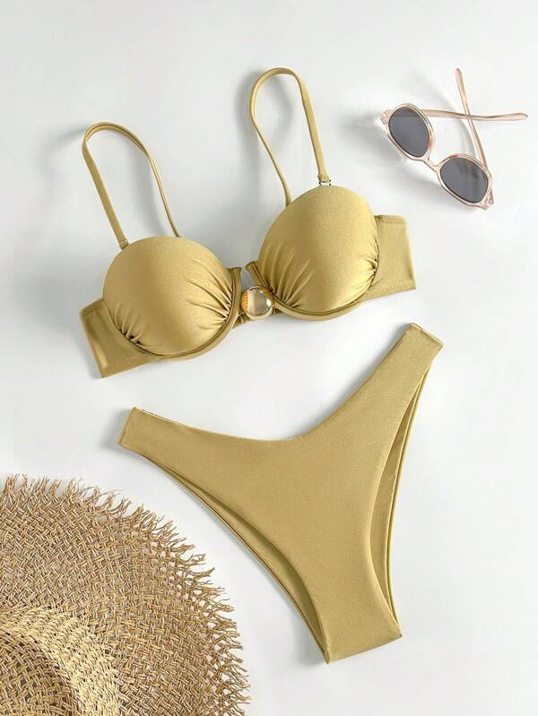Swim Basics 2 buc ținute de plajă de vară pentru femei, curea spaghetti de culoare solidă, decor circular auriu, sus cu push-up și fund de bikini cu croială înaltă