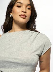 MISSGUIDED PLUS Plus Size Ruched Asymmetric T-Shirt Modern Bubble Hem Design Casual Draped Summer Top Weekend Loungewear Stretchy Comfortable Athleisure Essential - Light Grey - View 6