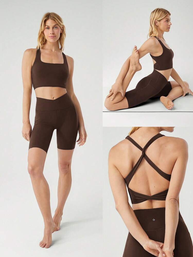 FeatherFit™ 트위스트 액티브 스퀘어 네크라인 탱크 가벼운 서포트 로우 임팩트 요가 데일리