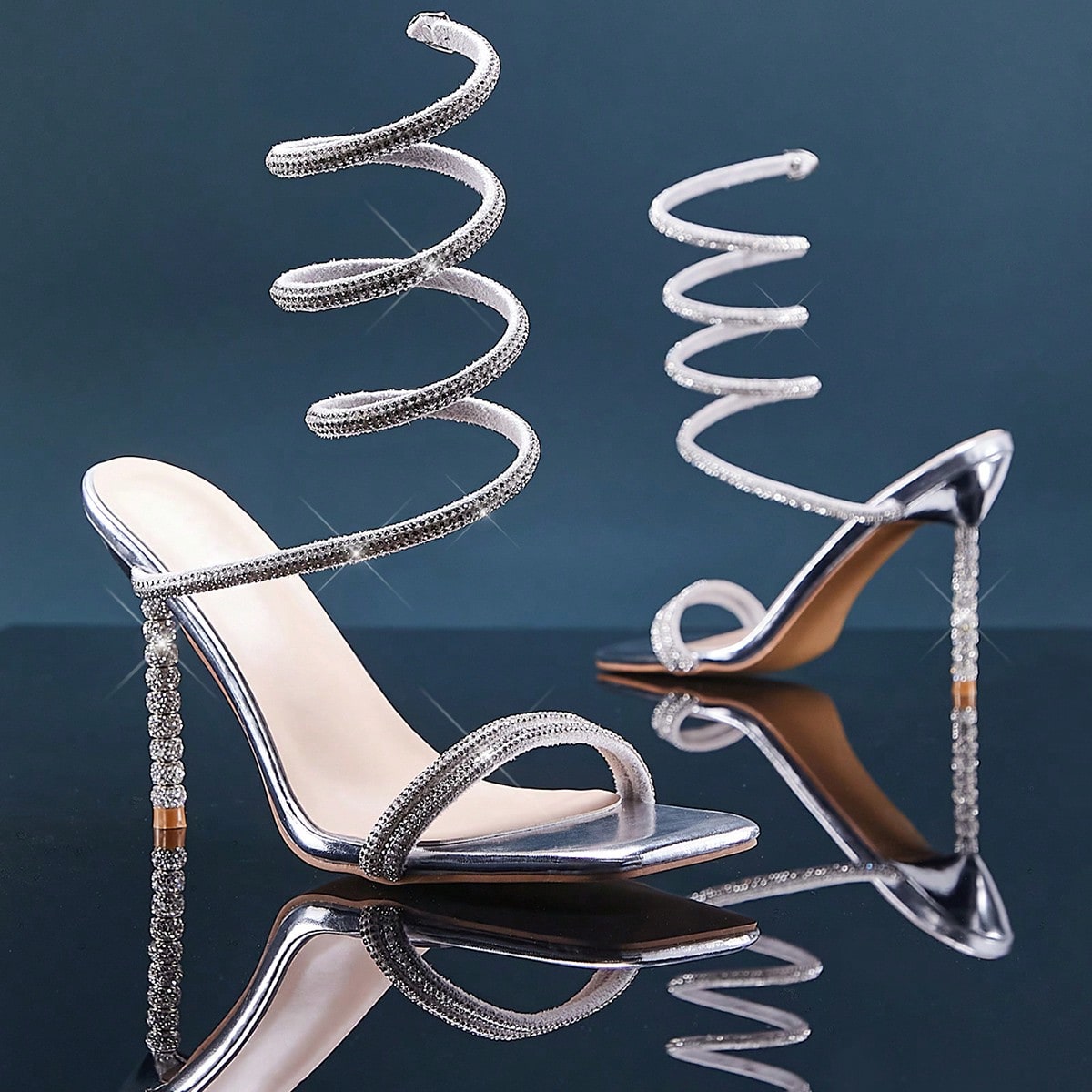 Sandalias de tacón de aguja de diamantes de imitación para mujer con tiras brillantes puntiagudas - Elegantes, glamorosas y perfectas para fiestas
