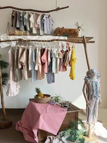 SHEIN 2 件 Youngboy 休闲卡其色条纹衬衫和松紧腰短裤套装，百搭款式，棉质面料，适合户外旅行 - 彩色 - 查看 8