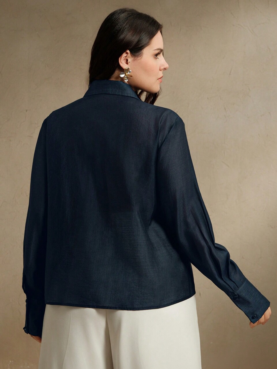 Plus Size Women Elegant Water Soluble Embroidery Patchwork Long Sleeve Collared Loose Blouse Top, Suitable For Valentine's Day, New Year, Spring