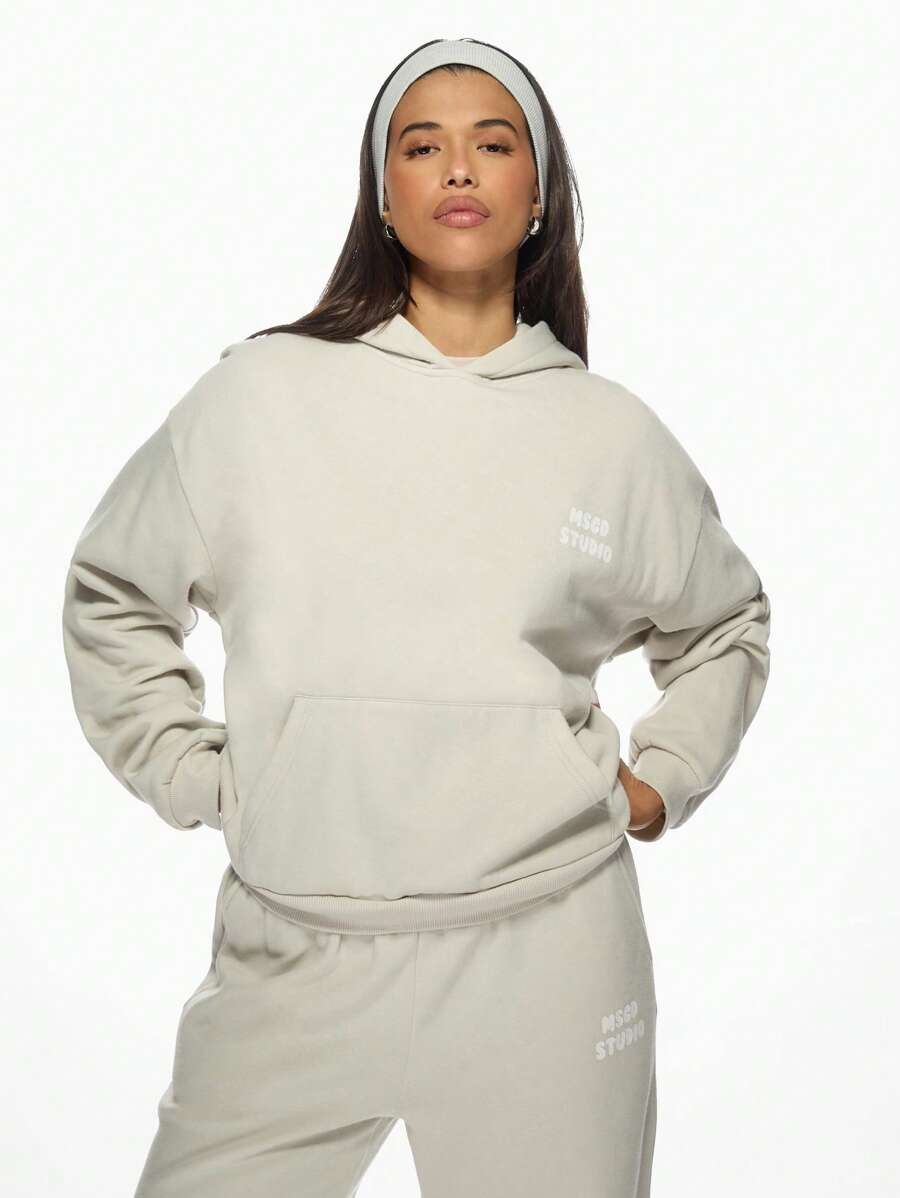 MISSGUIDED Msgd Studio 超大套头连帽衫运动家居服街头休闲优质运动衫，带袋鼠口袋，秋冬必备舒适运动休闲 - 淺灰色 - 查看 1