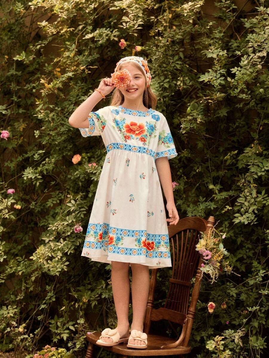 SHEIN Tween Girl 花卉印花休闲度假连衣裙 - 白色 - 查看 1
