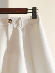 Franclia 女士褶皱休闲短裤，简约时尚，适合日常穿着 - 白色 - 查看 6